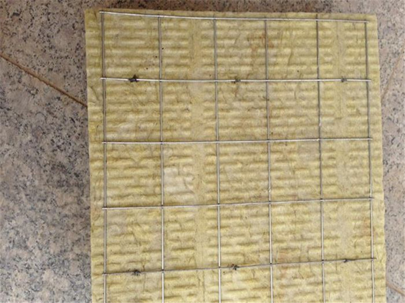 外墻鋼絲網(wǎng)復合巖棉保溫板