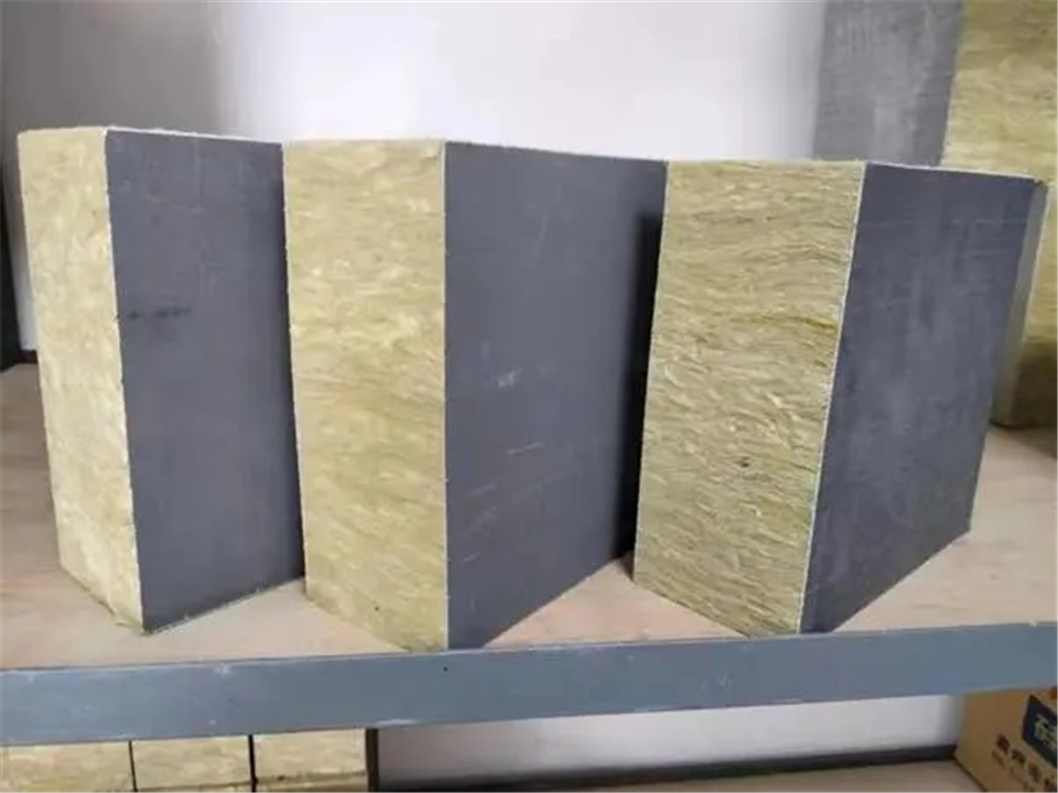 砂漿紙巖棉聚氨酯保溫板